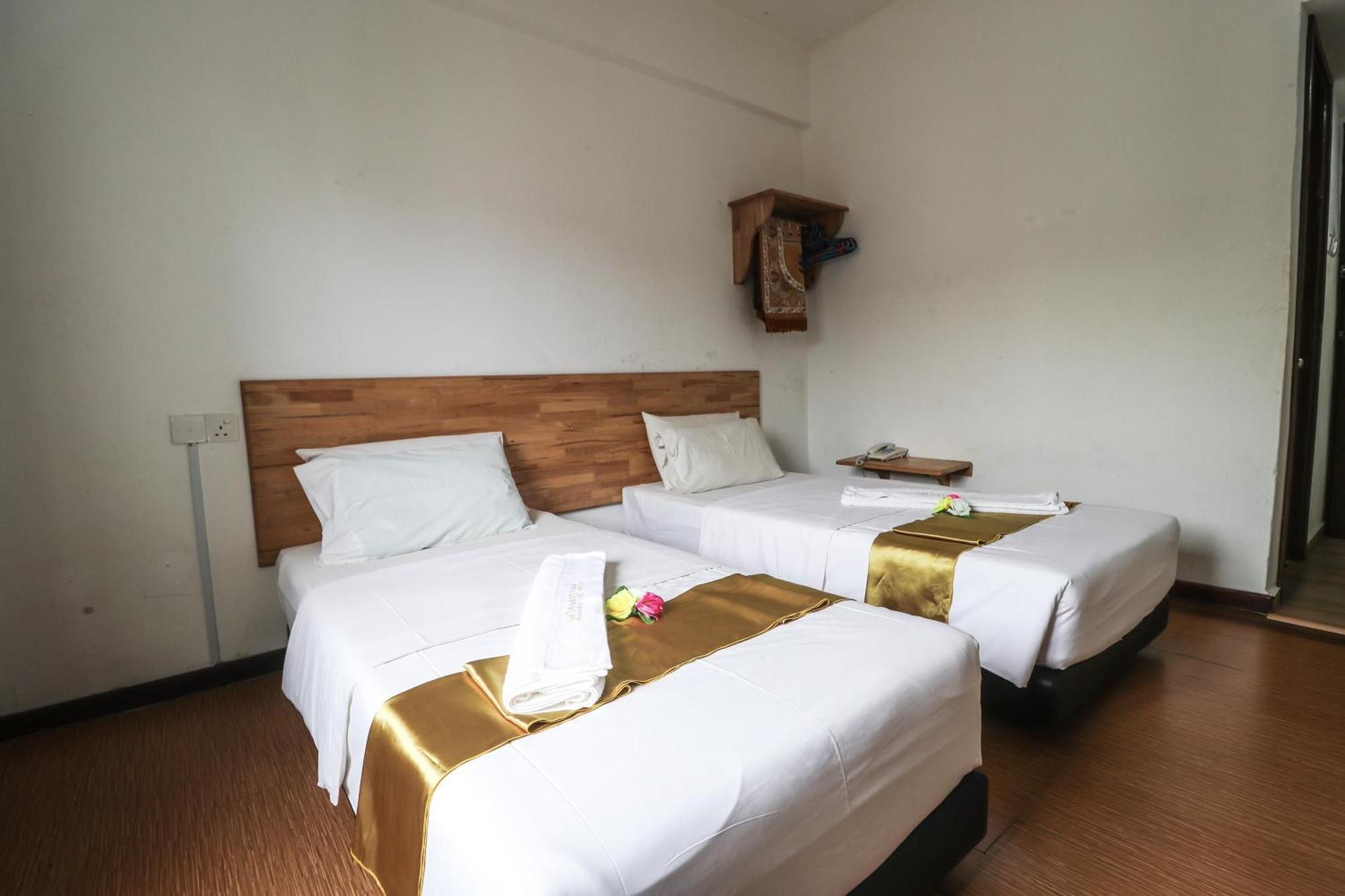 Am Transit Inn, Kuala Terengganu Exterior photo