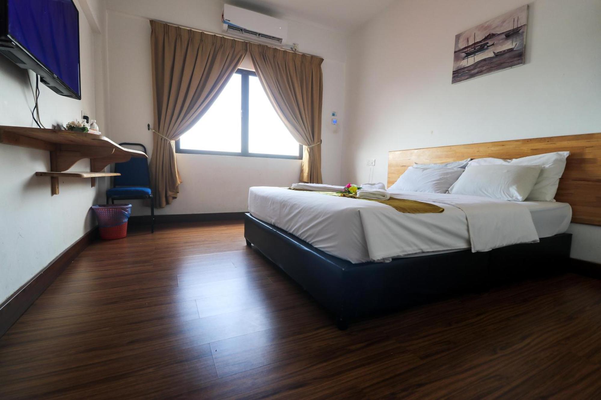 Am Transit Inn, Kuala Terengganu Exterior photo
